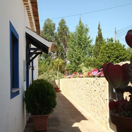 Πανσιόν Quinta Do Rio Country 3*